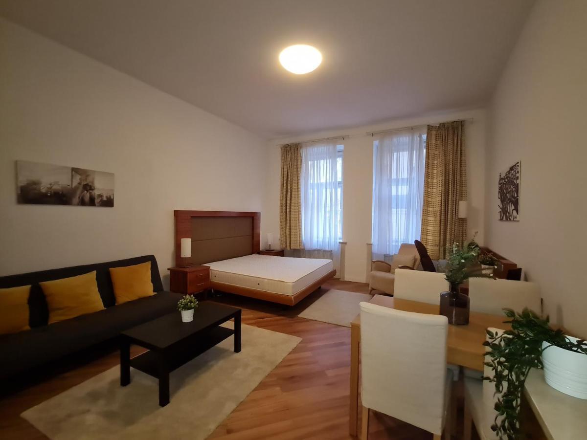 Astronomical Clock Apartments Prague Extérieur photo