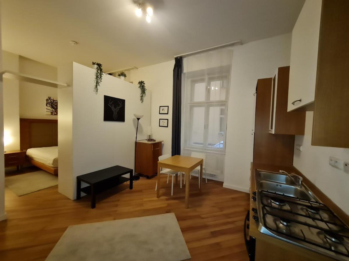 Astronomical Clock Apartments Prague Extérieur photo